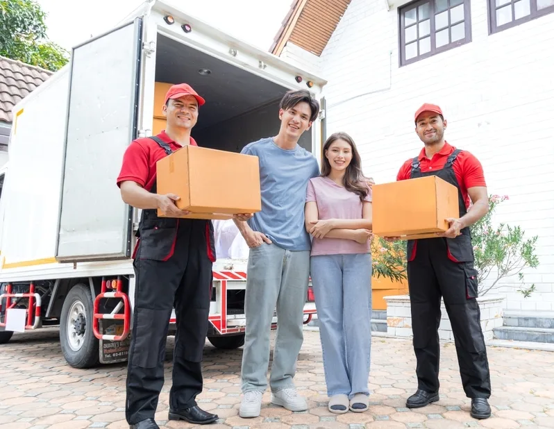 movers in uae